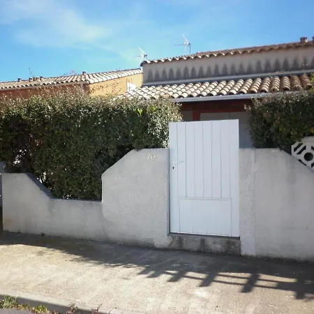 Dom wakacyjny Les Amandines *